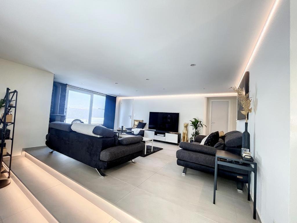 Appartement Moderne Avec Terrasse Et Piscine A Chatel Sur Bex Exterior photo