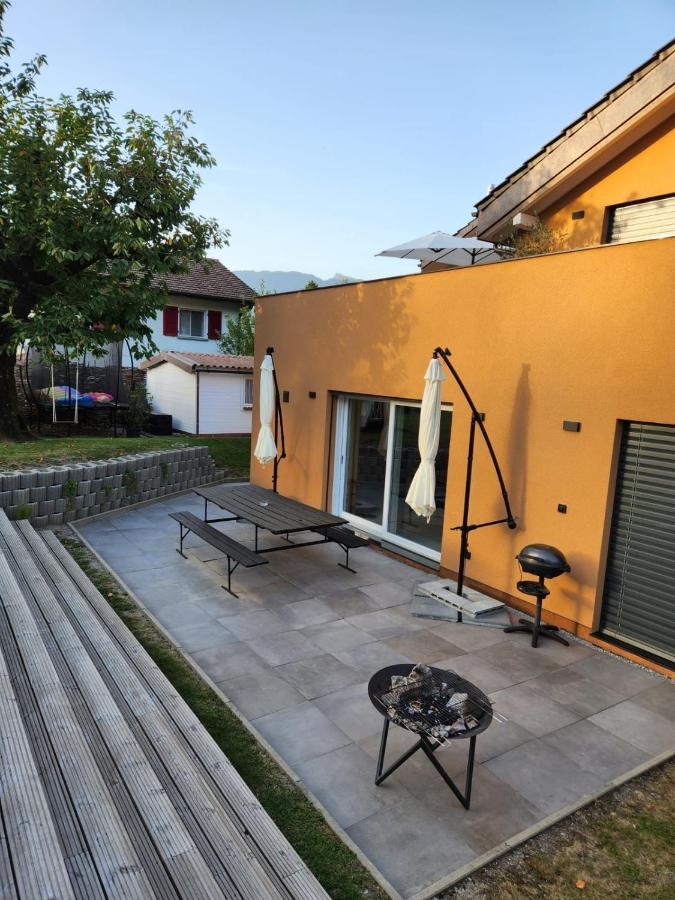Appartement Moderne Avec Terrasse Et Piscine A Chatel Sur Bex Exterior photo